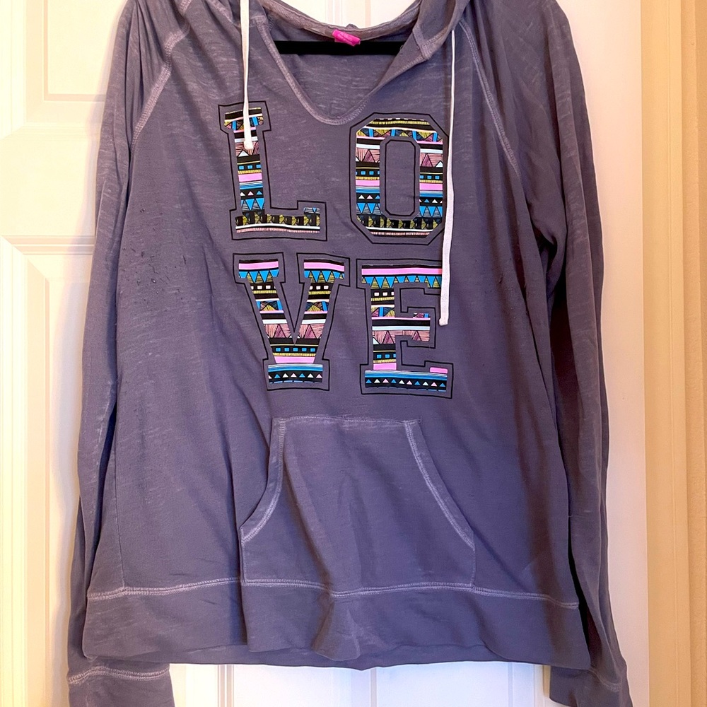 XL cute lightweight long sleeve tee/hoodie